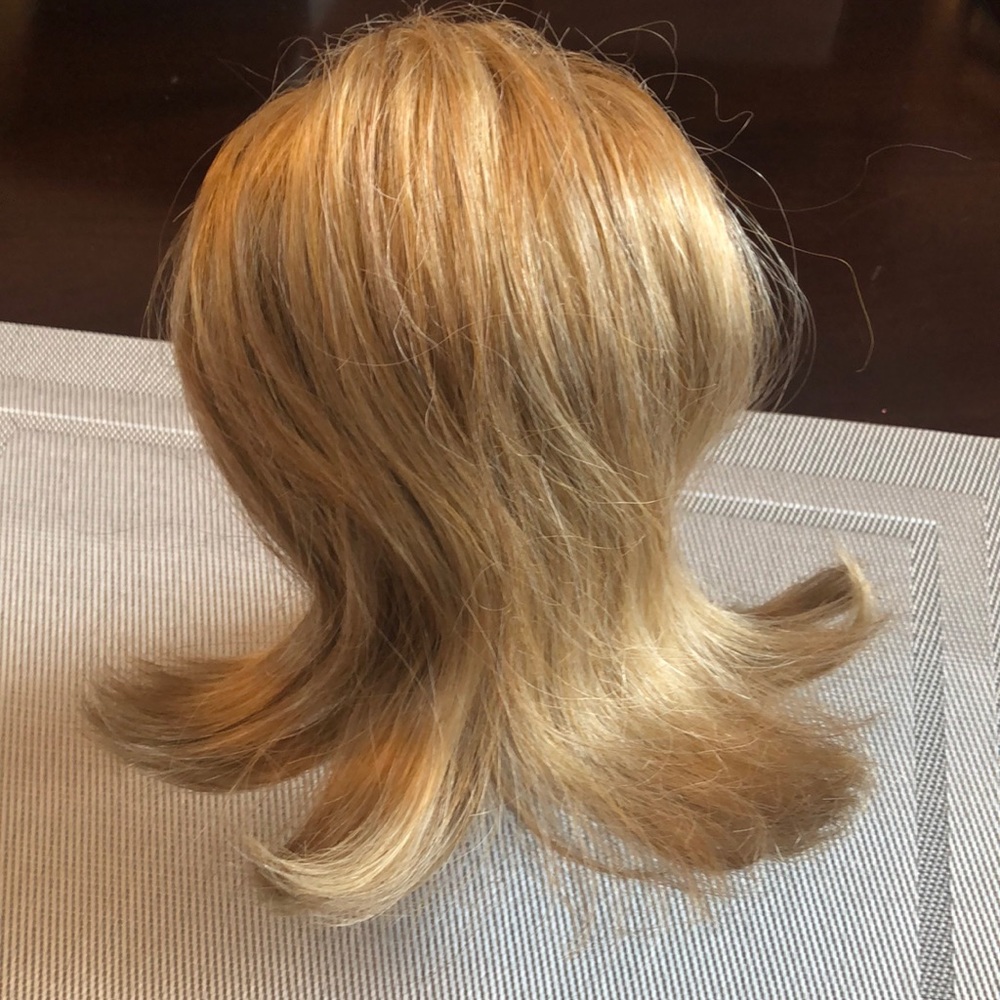 Synthetic pony tail